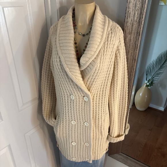 Neiman Marcus Cream Double-Breasted Cardigan - Picture 2 of 7
